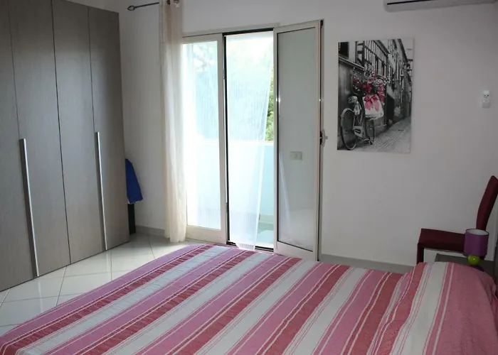 公寓 Santa Lucia 切法卢