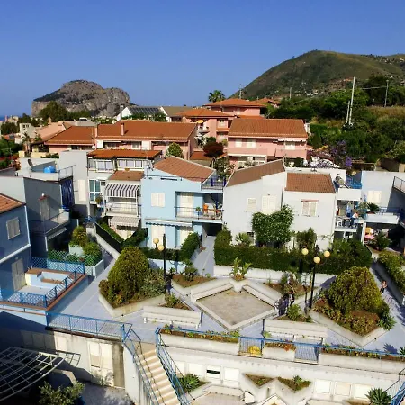 Santa Lucia * Cefalu