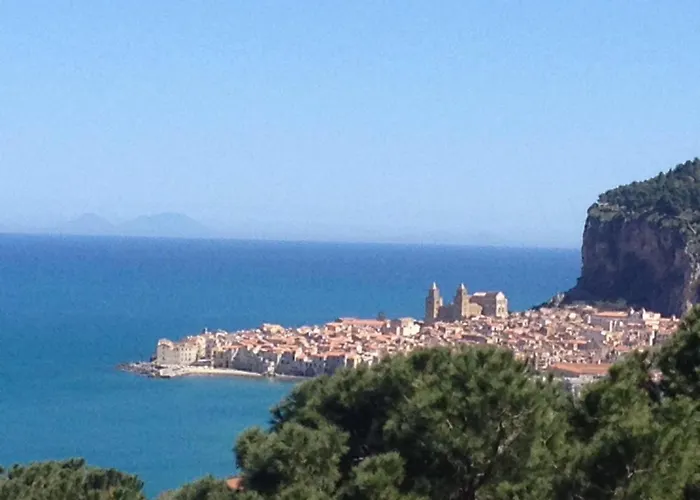 דירה Santa Lucia צ'פאלו